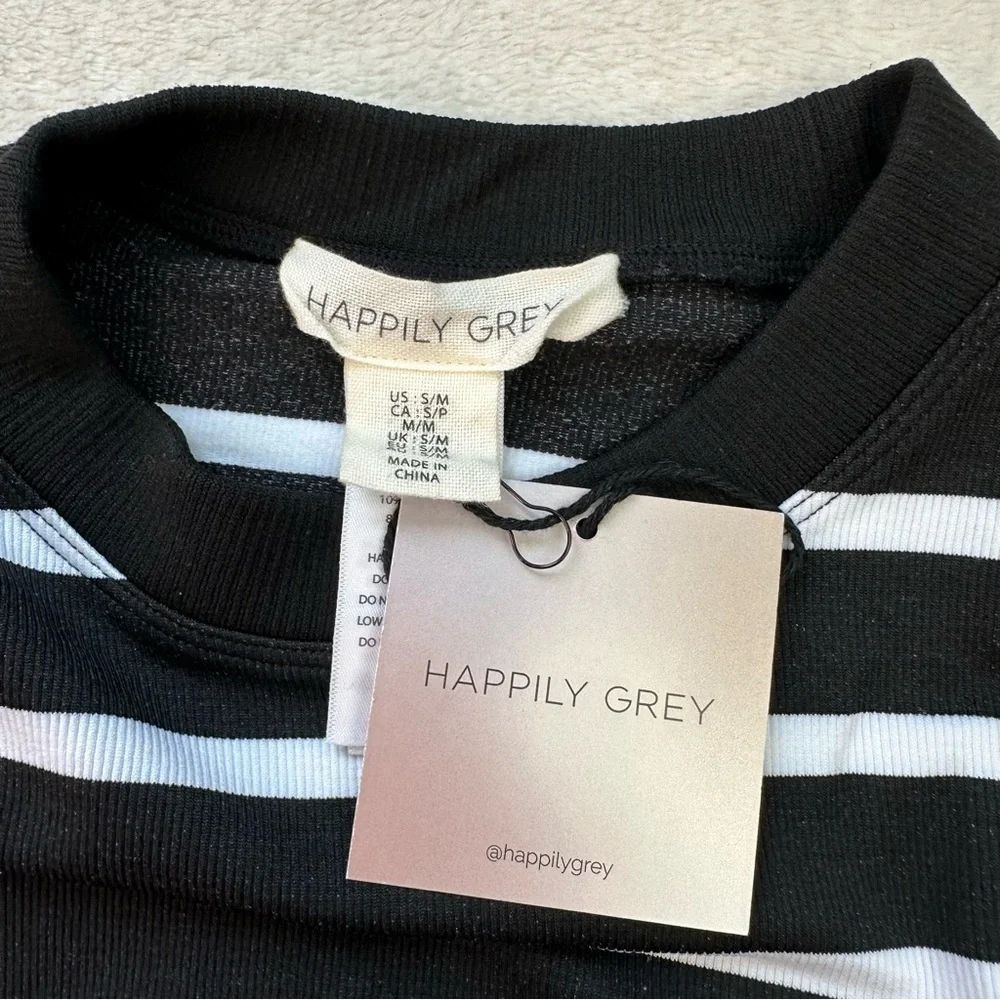 NWT Happily Grey Black & White Striped Seamless Crop Top - Picture 8 of 13